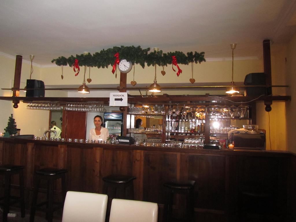 Hotel Sikfokut Noszvaj Extérieur photo
