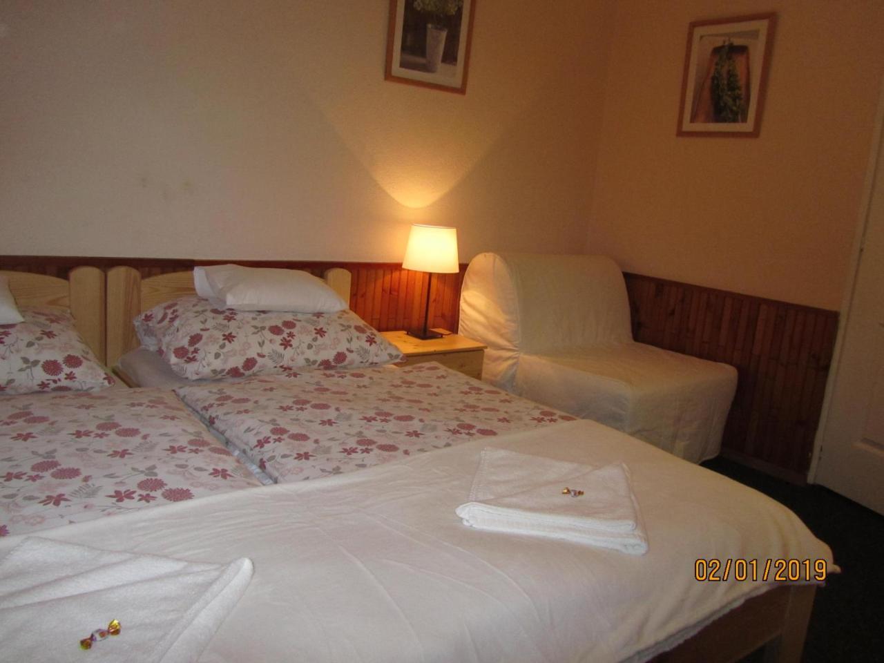 Hotel Sikfokut Noszvaj Chambre photo